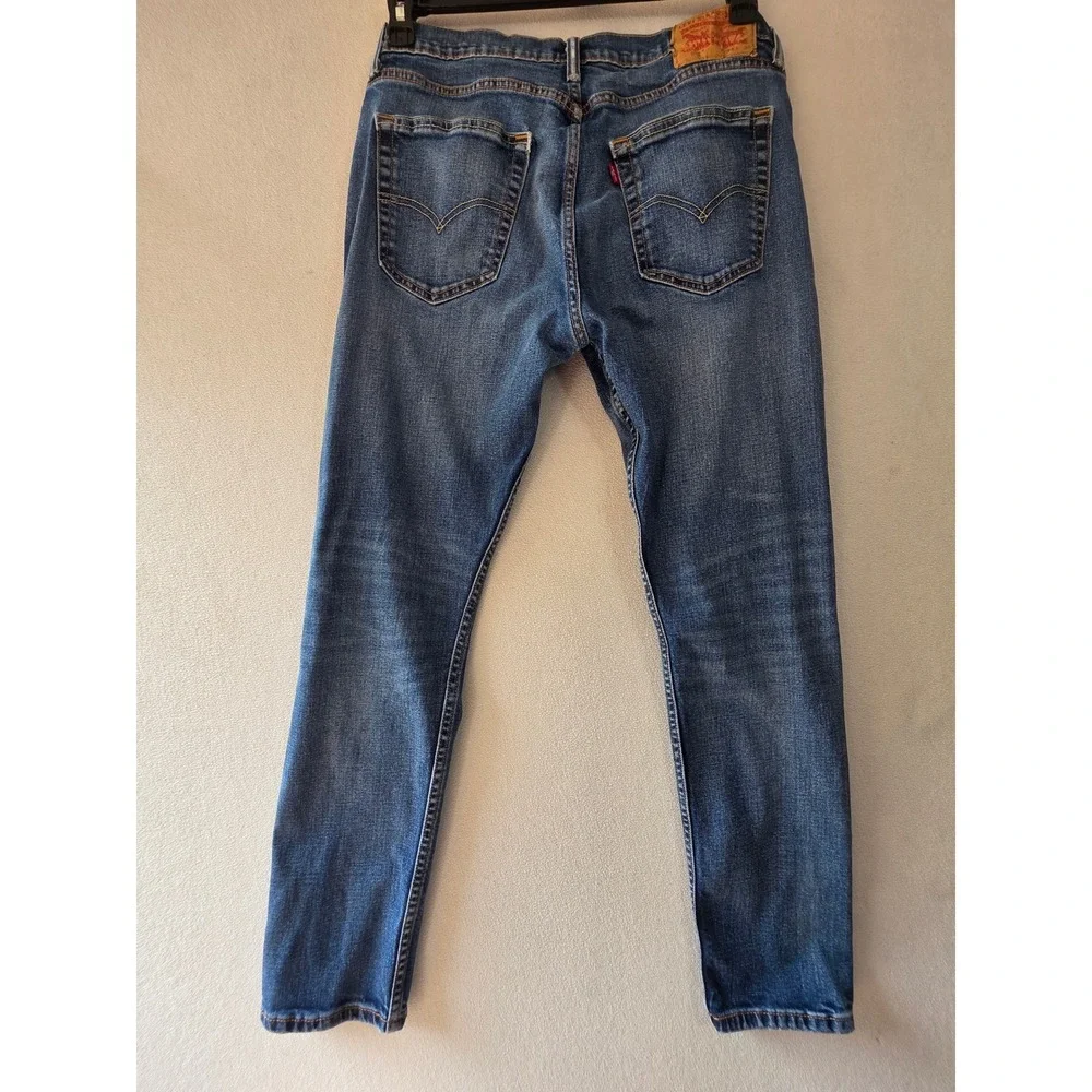 Levis levi 512